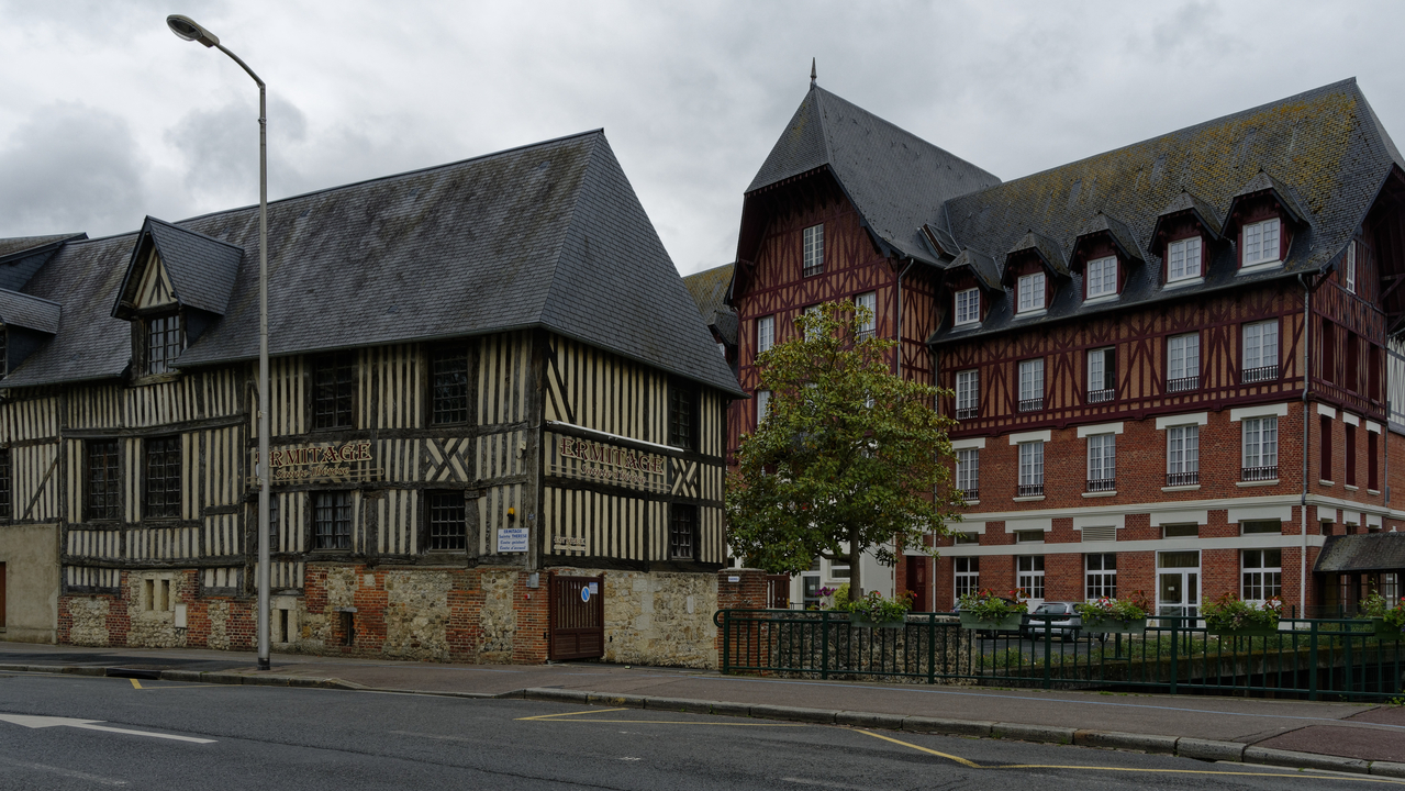 20190530-114635••Lisieux•Normandy•France