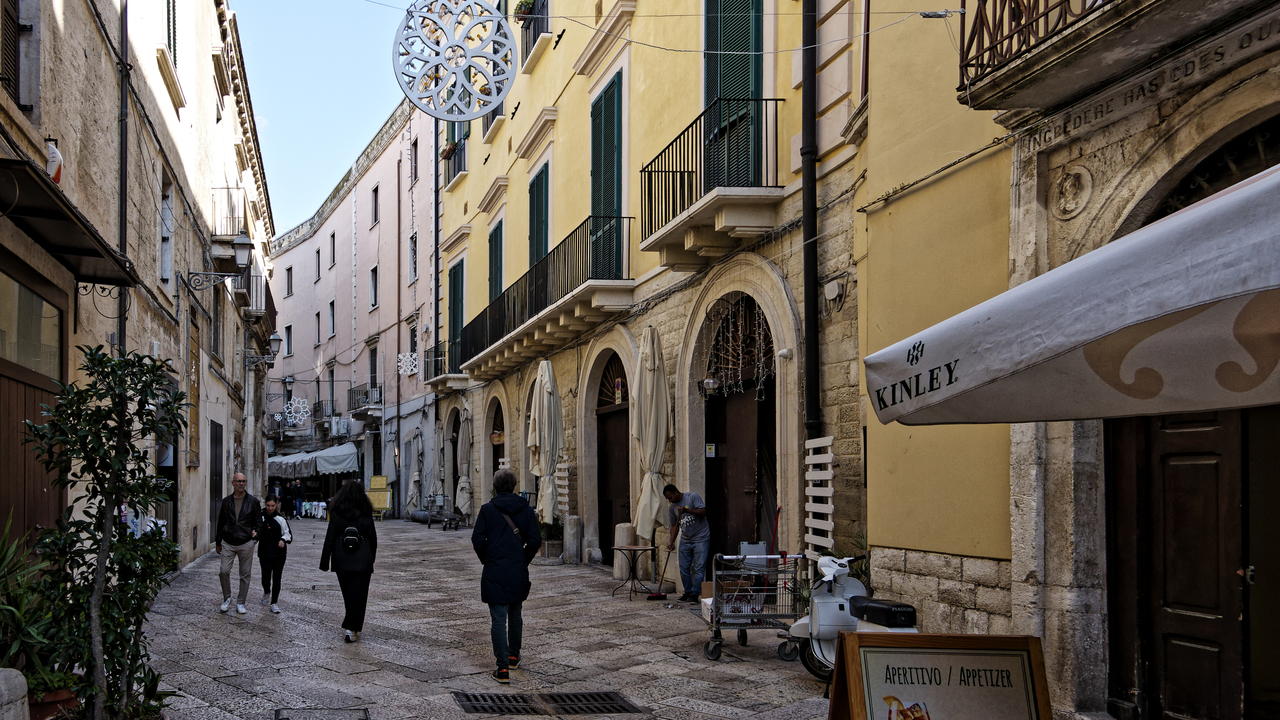 20251019•100400•Bari•Apulia•IT