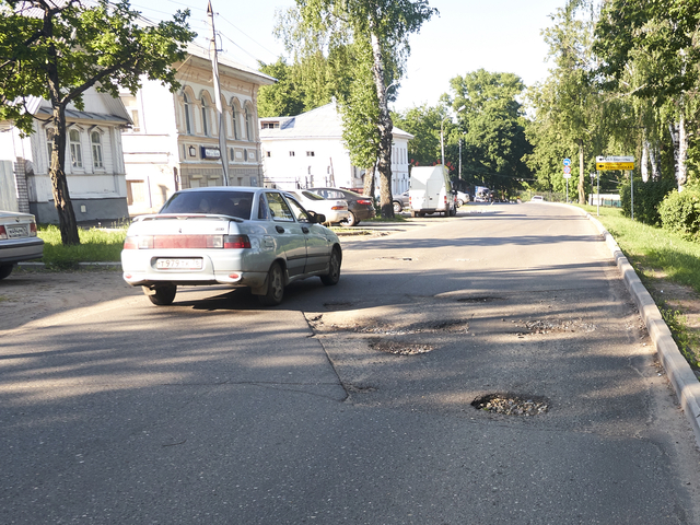 20130608-082110••Uglich•Jaroslavl•Russia